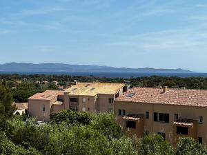 Gallery image of Vacances Arbanaises - Appartements Giens in Hyères