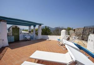 Der Swimmingpool an oder in der Nähe von Cozy Studio Porto Rotondo 35 m² + Pool