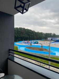 Bazén v ubytování Apartman 13 nebo v jeho okolí