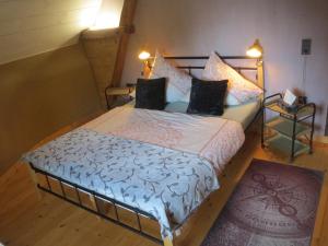 Postel nebo postele na pokoji v ubytování Heidi´s Gästezimmer