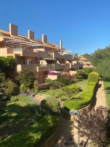 Fotografie z fotogalerie ubytování Wonderful Penthouse in Los Jardines de Santa Maria Golf, Elviria, Marbella v destinaci Marbella