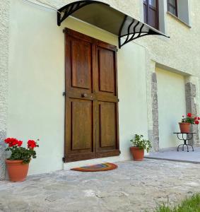 The facade or entrance of Agriturismo Il Noce d'Oro