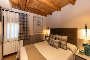 Postel nebo postele na pokoji v ubytování Cerdanya Mountain Residences