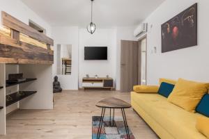 TV a/nebo společenská místnost v ubytování Lena