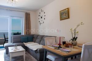 Posedenie v ubytovaní Sea View Apartment Ljiljana