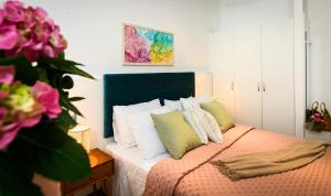 Кровать или кровати в номере Lavica Bellevue apartments & studios