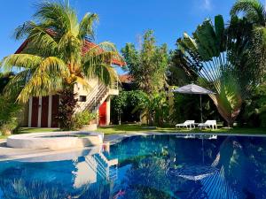 Bazén v ubytování Strutz Art Garden Resort nebo v jeho okolí