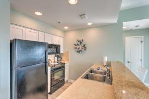 Kuchyň nebo kuchyňský kout v ubytování Sandestin Beach Resort Condo with Ocean Views!