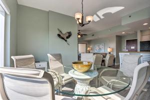 Posezení v ubytování Sandestin Beach Resort Condo with Ocean Views!
