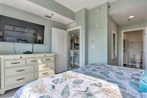 Postel nebo postele na pokoji v ubytování Sandestin Beach Resort Condo with Ocean Views!