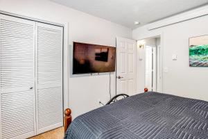Postel nebo postele na pokoji v ubytování Netarts Getaway