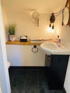Bagno di Artemis Log Cabin with Spa & Mountain View
