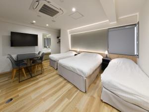Televisi dan/atau pusat hiburan di Shinjuku City Hotel N.U.T.S Tokyo