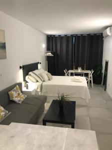 Apartamento en playa la Carihuela Torremolinos Cascada Summer ...