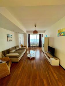 TV a/nebo společenská místnost v ubytování Scoica Alba Mamaia Nord Summerland