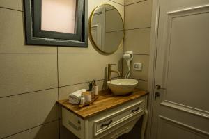 Koupelna v ubytování ארואד סוויטס Arwad suites