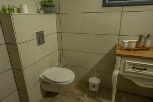Koupelna v ubytování ארואד סוויטס Arwad suites
