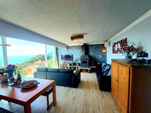 Posezení v ubytování Villa Rapanui PISCINA Y JACUZZI PRIVADOS