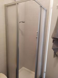 Zdjęcie z galerii obiektu Appartamento Mirabell, FRONTE SPIAGGIA, VISTA MARE CON PARCHEGGIO w Grado +3 zdjęcia