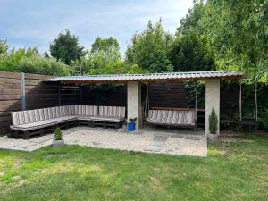 Vonkajšia záhrada v ubytovaní Apartment Siofok, Somogy 10