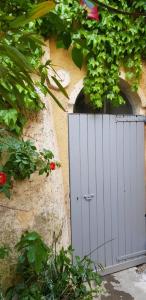 Zdjęcie z galerii obiektu Jolie maison de ville La Petite Magnanerie w mieście La Roque-dʼAnthéron
