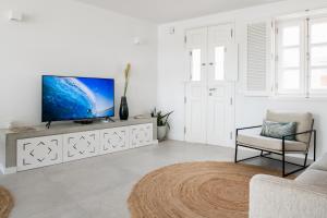 Μια τηλεόραση ή/και κέντρο ψυχαγωγίας στο Casa Nova