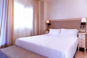 Kép Aparthotel Cordial Mijas Golf szállásáról Mijasban a galériában