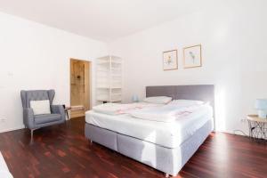 Posteľ alebo postele v izbe v ubytovaní Comfortable Apartments Vienna 1100 with contactless Check-in