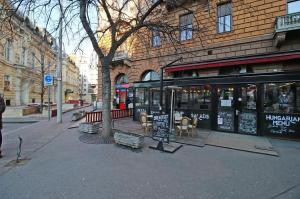Budova, v ktorej sa apartmán nachádza
