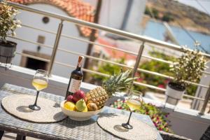 Imagen de la galería de Haraki Blue Dream Luxury Apartments, en Charaki