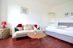 Posteľ alebo postele v izbe v ubytovaní Comfortable Apartments Vienna 1100 with contactless Check-in