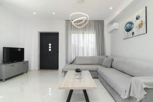 Gallery image of Lea Villa - Brand New Modern Villa! in Zakynthos Town