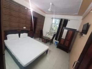 Gambar di galeri bagi Hotel Surya Palace di Chaumu