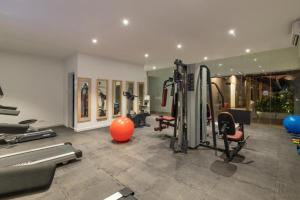 The fitness centre and/or fitness facilities at Apartment Universal