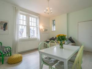 Gallery image of Pass the Keys Central Spacious Flat At Royal Mile in Edinburgh