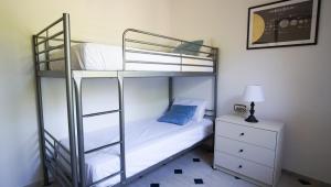 Ein Bett oder Betten in einem Zimmer der Unterkunft CALA 51 - Smart Stay in Blanes Most Exclusive Cove