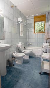 Ein Badezimmer in der Unterkunft CALA 51 - Smart Stay in Blanes Most Exclusive Cove
