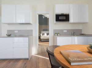 Kuchyňa alebo kuchynka v ubytovaní Home Art Apartments Málaga