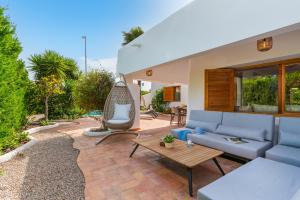 A seating area at Villa Ibiza