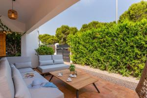 A seating area at Villa Ibiza