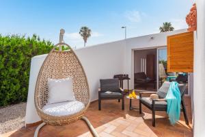 A seating area at Villa Ibiza