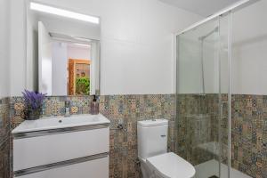 A bathroom at Villa Ibiza