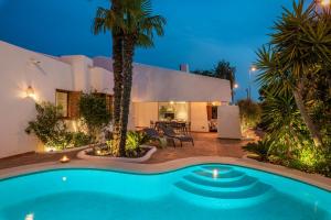 The swimming pool at or close to Villa Ibiza