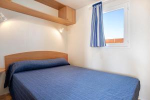 Postel nebo postele na pokoji v ubytování Eloy Playa 3 - Sólo Familias