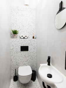 Kúpeľňa v ubytovaní TatryView Apartments by KingDubaj PREMIUM