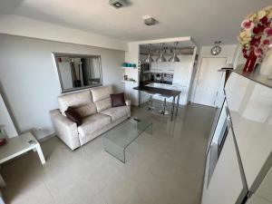 Kuchyň nebo kuchyňský kout v ubytování Apartamento Carihuela Torremolinos
