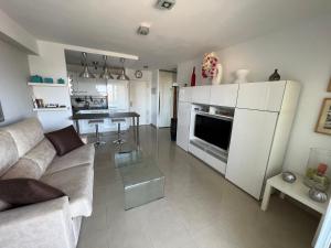 Kuchyň nebo kuchyňský kout v ubytování Apartamento Carihuela Torremolinos