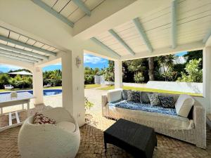 Χώρος καθιστικού στο Albufeira Balaia Villa With Private Pool by Homing
