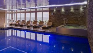 Bazén v ubytování The Boats nebo v jeho okolí