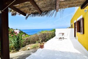 Gallery image of SOLEMAREPONZA Casa il Bacio del Sole in Ponza